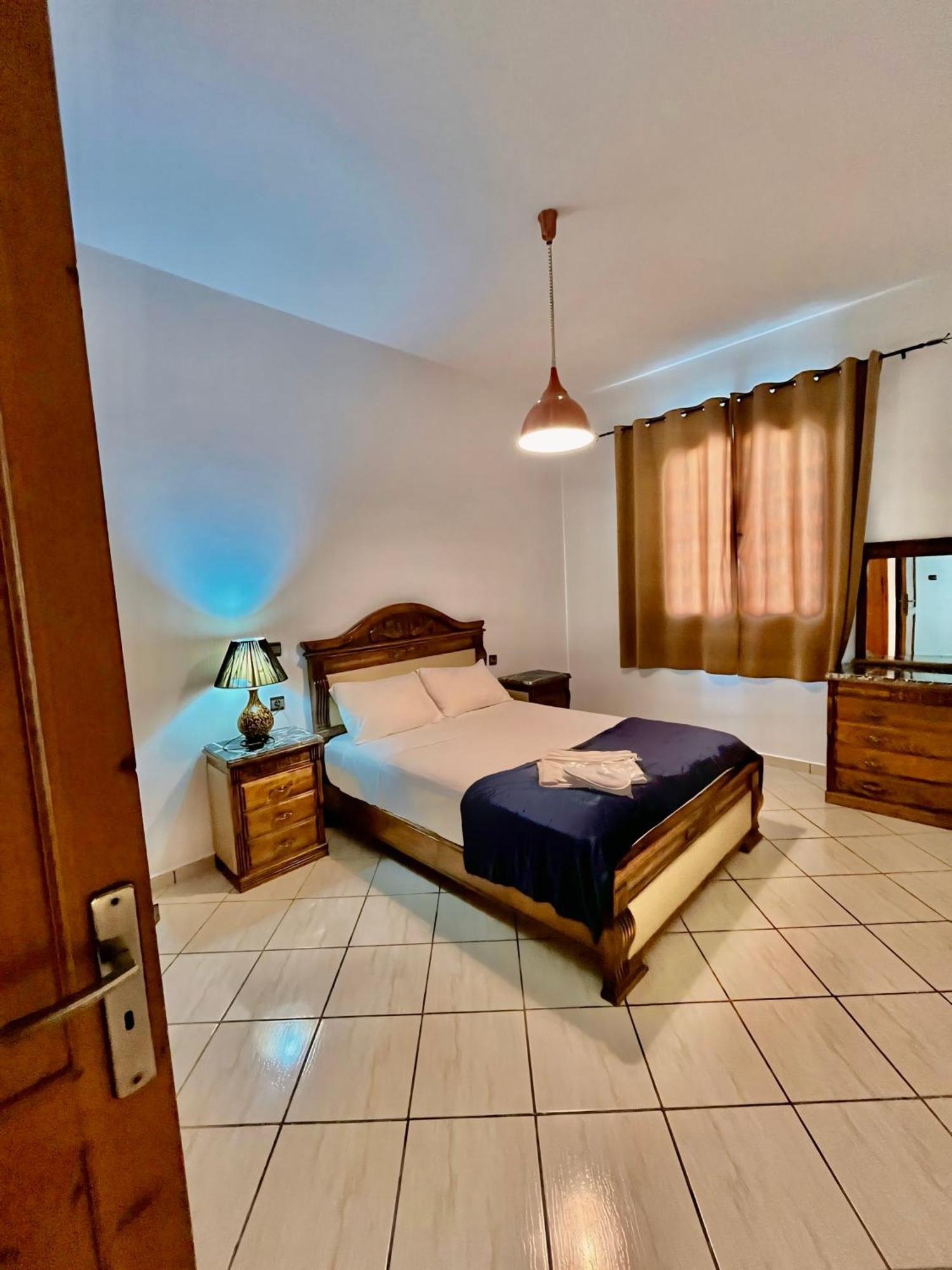 Ambre Appartement 에사우이라 외부 사진